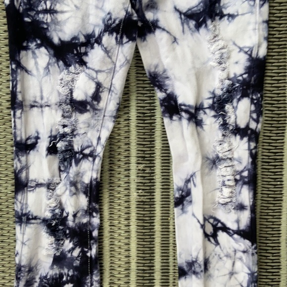 Tye dye Emperial jeans distressed 24 hour price drop - Picture 5 of 6